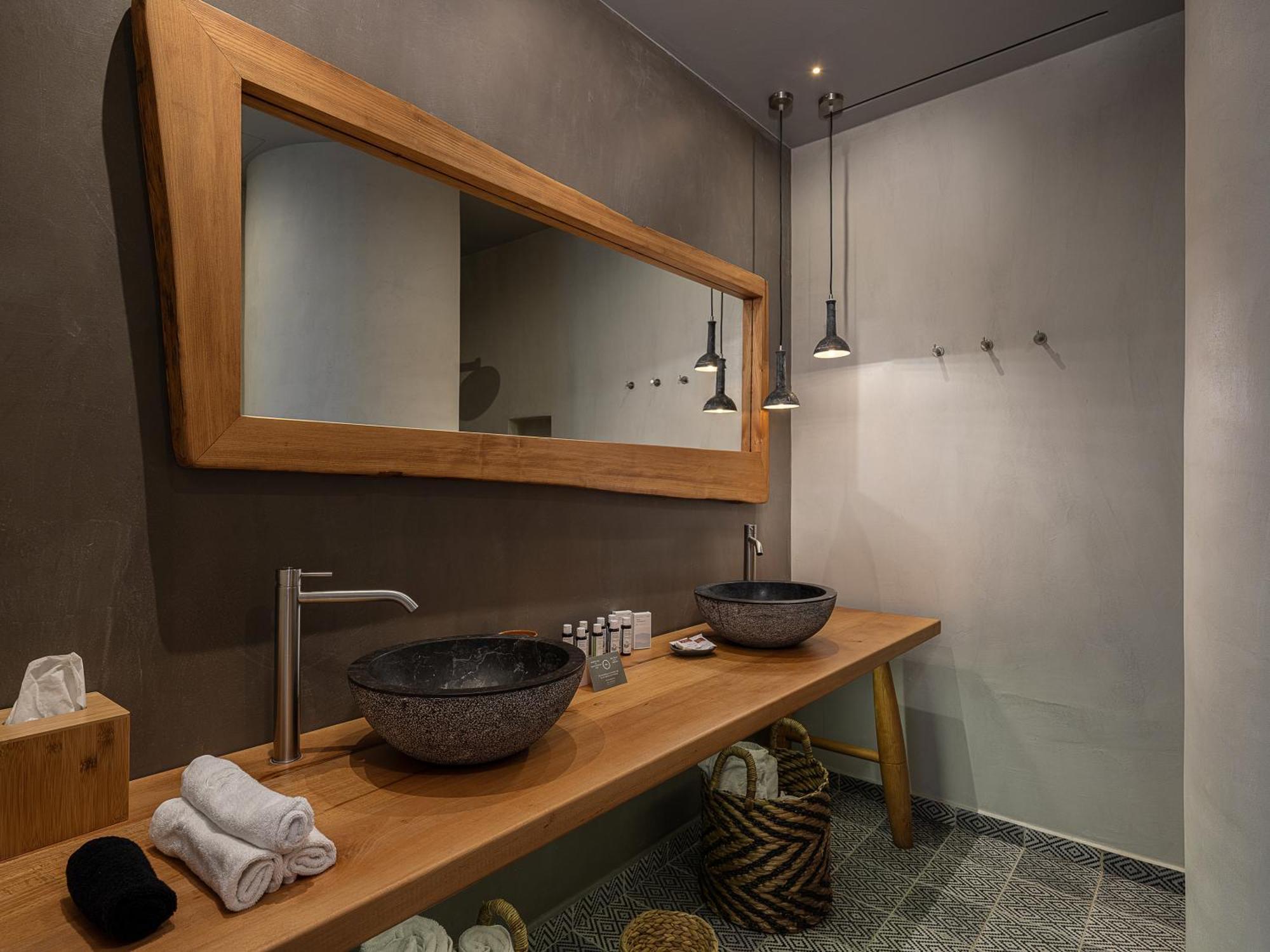 The Theodore Boutique Hotel- Adults Only 16 Plus Agia Marina  ภายนอก รูปภาพ
