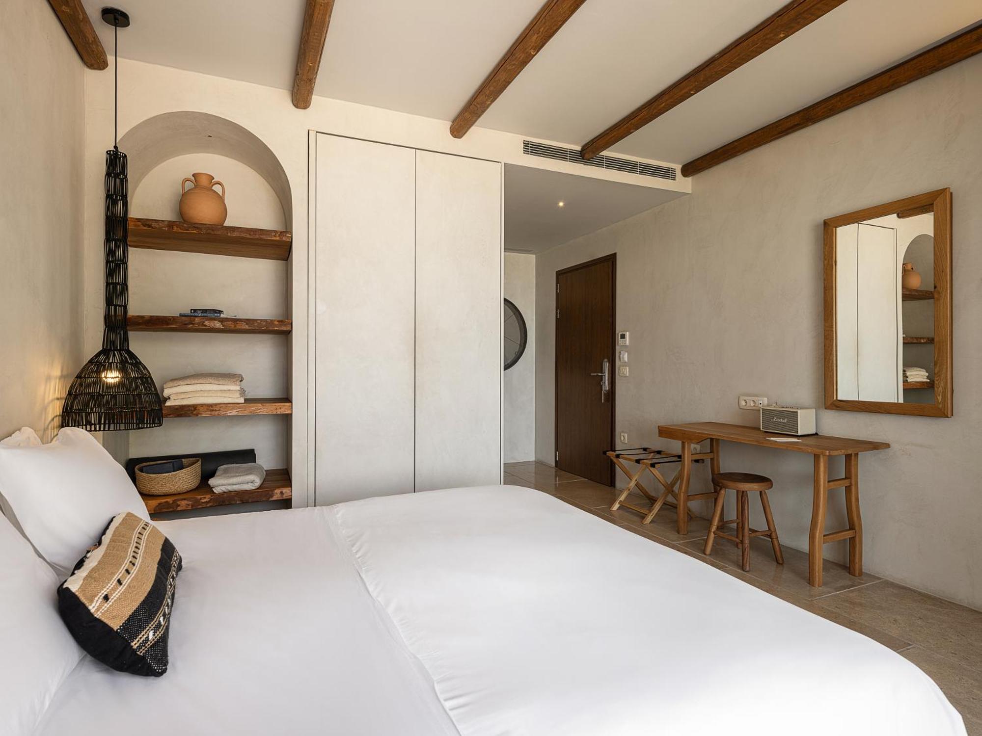 The Theodore Boutique Hotel- Adults Only 16 Plus Agia Marina  ภายนอก รูปภาพ