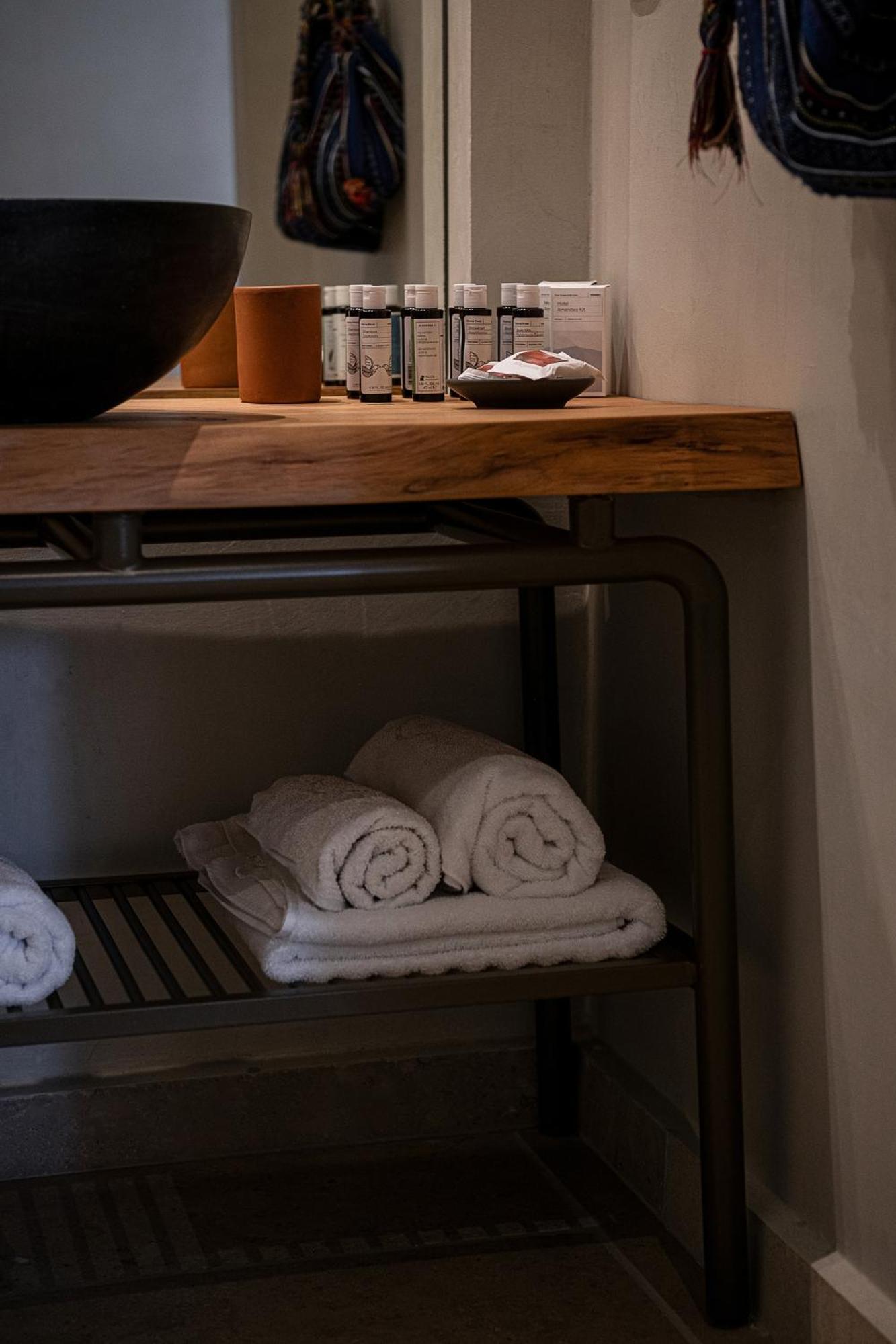 The Theodore Boutique Hotel- Adults Only 16 Plus Agia Marina  ภายนอก รูปภาพ